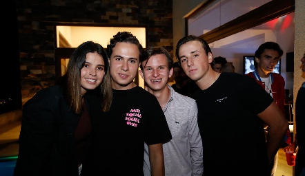 Pepi Tobías, César Flores, Nacho MA y Rodrigo Navarro.