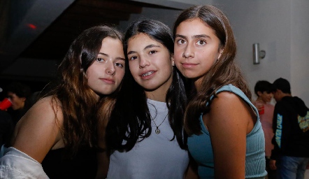  Despedida de Mía y Roberta.