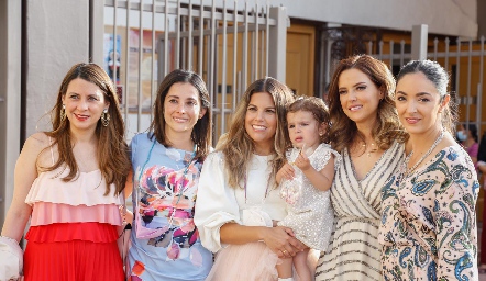  Julene Arzona, Mari Cruz Ortuño, María José Barragán, Luisa, Adriana Medina y Ligia Arriaga.