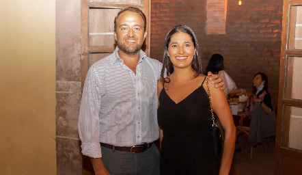  Javier Algara y Martha Morales.
