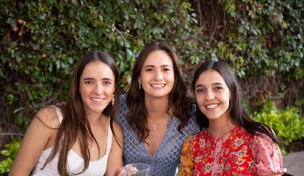  María Cueli, Sofía Loredo y Julieta Contreras.