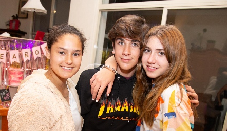  Macarena Fernández, Daniel Díaz y Laia Dávila.