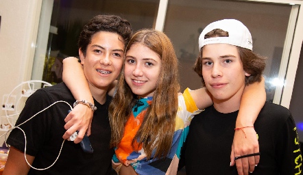  Santiago Villalobos, Laia Dávila y Agustín García.