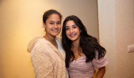  Macarena Fernández y María Julia Guerra.