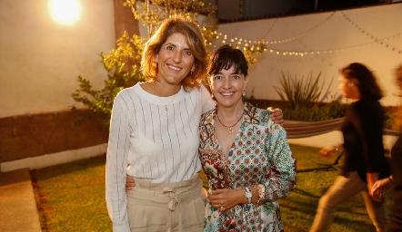  Rocio Güemes y Marusa Maza.