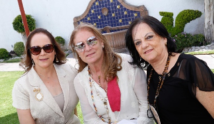  María de Jesús Veliz, Begoña Ruiz y Melissa Gómez.