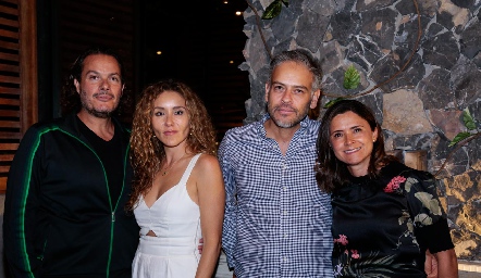  Gallo Meade, Vindhya Hernández, Alejandro García y Paola Félix.
