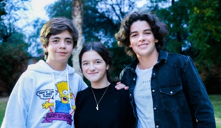  Emiliano, Dani y Pato.