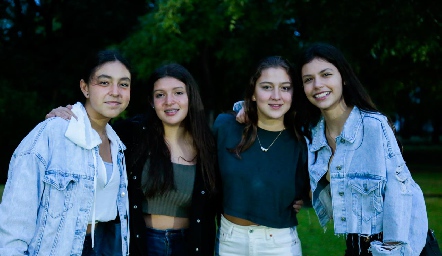  Elena Herrera, Sofía  Rosales, Marijó Dávalos y Natalia Loredo.