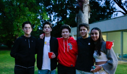  Guevara, Morales, Andrés, Andrés y María.