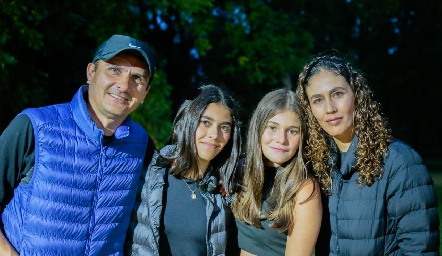  Felipe Salazar, Ana Salazar, María Paula Díaz y Mónica Abud.