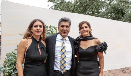  Isabela, Julio y Luchi Castelo.