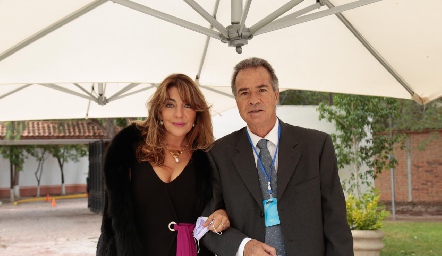  Nuria Lozano y José Luis Hernández.