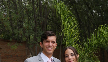  Alejandro Garza y Carola Uribe.
