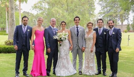  Familia Olmos Carrera: Rafa, Ingrid, Rafael, Adriana, Mauricio, Adriana, José Julián y Joaquín.