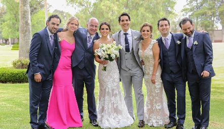  Familia Olmos Carrera: Rafa, Ingrid, Rafael, Adriana, Mauricio, Adriana, José Julián y Joaquín .