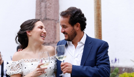  Sofía Torres y  Alejandro Sanvela ya son esposos.