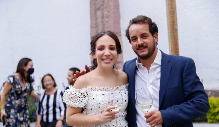 Sofía Torres y  Alejandro Sanvela ya son esposos.