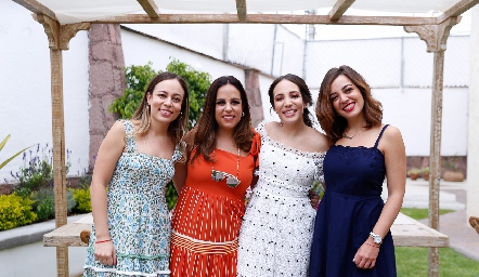  Hermanas Torres Acosta: Fernanda, Ana Isa, Sofía y Eugenia.