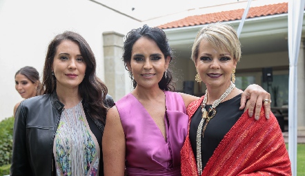  Silvia Reynoso, Marily Espinosa y Luz Estela Gómez.
