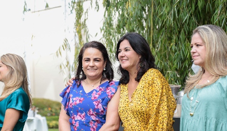  Coco Leos, Cynthia Sánchez y Lorena Martínez.