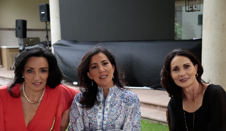  Alejandra Alcalde, Claudia Pozos y Vicky Fernández.