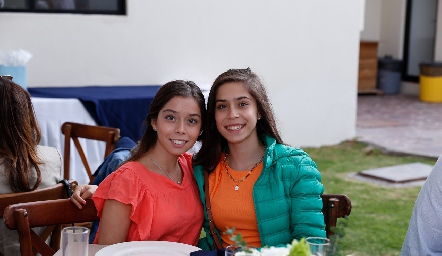  Romina y Natalia Gaviño.