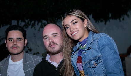  Federico Delgado, Alejandro Delgado y Daniela Rosales.