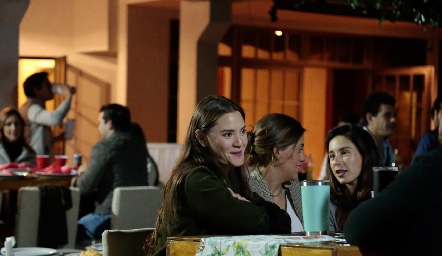  Despedida de Ana Pao y Mau.