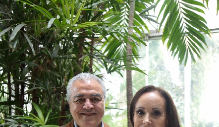  Claudio Guerra y Leticia Castro.