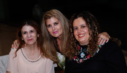  Norma Soriano, Silvia Foyo y Mari Ale Torres.