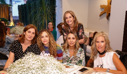  Mónica Leal, Gaby Serment, Roxana Serna, Paty Gaviño y Claudia Quiroz.