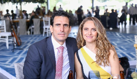  Javier Fernández y Viviana Navarro.