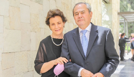  Martha Elena Torres y Ernesto Madrigal.
