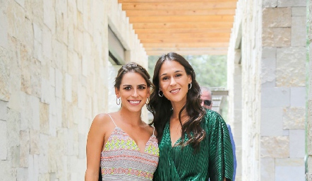  Paulina Aguirre y Carmen Del Valle.