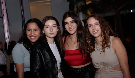  Jimena Montes, Camilla, Natalia Gómez y María MA.