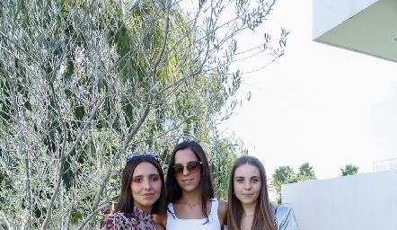  Valentina Nava, Ximena Delsol y Joaquina Morales.