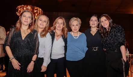  Daniela Calderón, Montserrat Gutiérrez, Julieta Ortuño, Lulú Aguiñaga, Adriana Calderón y Mariana Ávila.