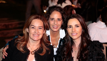  Julieta Ortuño, Natalia Ortuño y Mariana Ávila.
