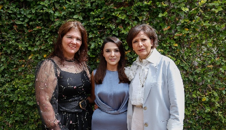  Mónica Carrillo, Miriam Ortiz y Clara Duarte.