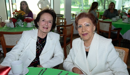  Cristina García y María Elvia Ortiz.