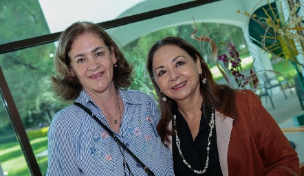  Ana Villalobos y Rosalba Martínez.