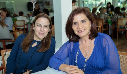 Diana Guel y Rocío Larios.