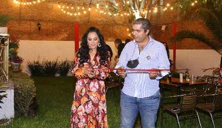  Marisol Piña y Guillermo Espinosa, socios de Tacocardia.