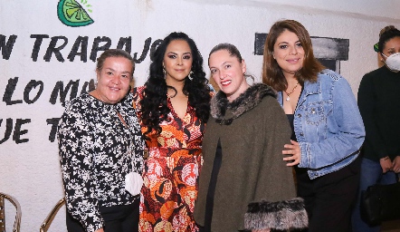  Sara Favela, Marisol Piña, Lula González y Cyinthia Salinas.