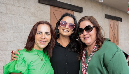  Claudia Martínez, Maricel Gutiérrez y Deyanira Cázares.