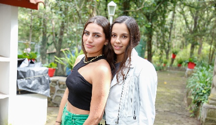  María José García y Ximena Delsol.