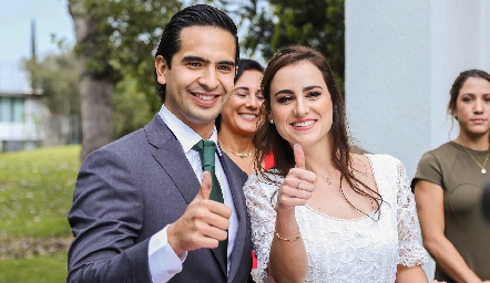  Héctor Hernández y Susana Sheckaibán ya son esposos.