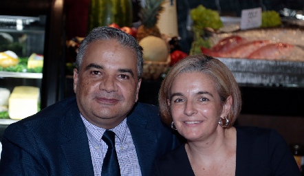  Rodrigo González y Mariana García.