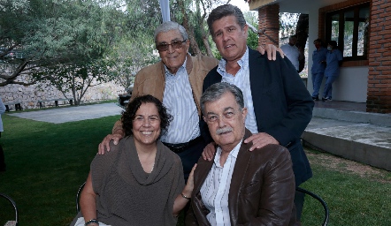 Gilberto Galván, Galo Galván, Susana Galván y Joaquín González.
